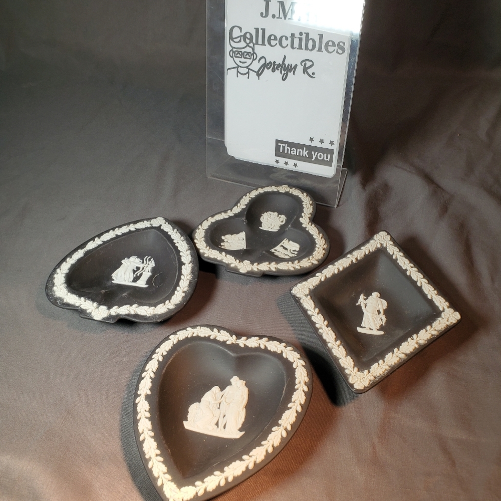 Vintage Wedgwood White on Black Jasperware 4-Piece Card Suit Bridge Set Trinket